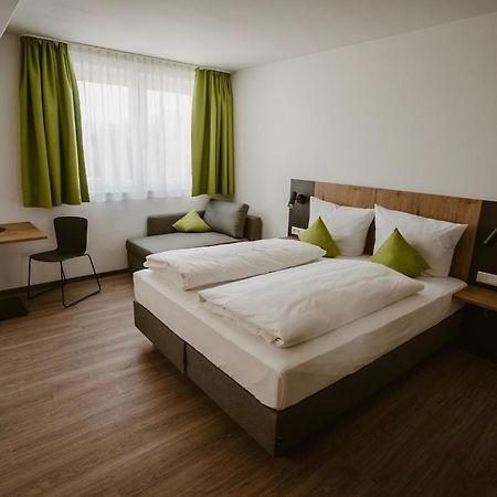 Toging am Inn Motel Sleep Inn מראה חיצוני תמונה